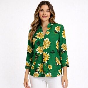 Carolina Belle Montreal Green Floral V-Neck Blouse Mandarin Collar Size S
